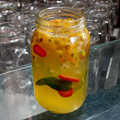 AGUA_FRESCA_FRESA_MARACUYA_HIERBABUENA_agua-fresca-fresa-maracuya-hierbabuena.jpg